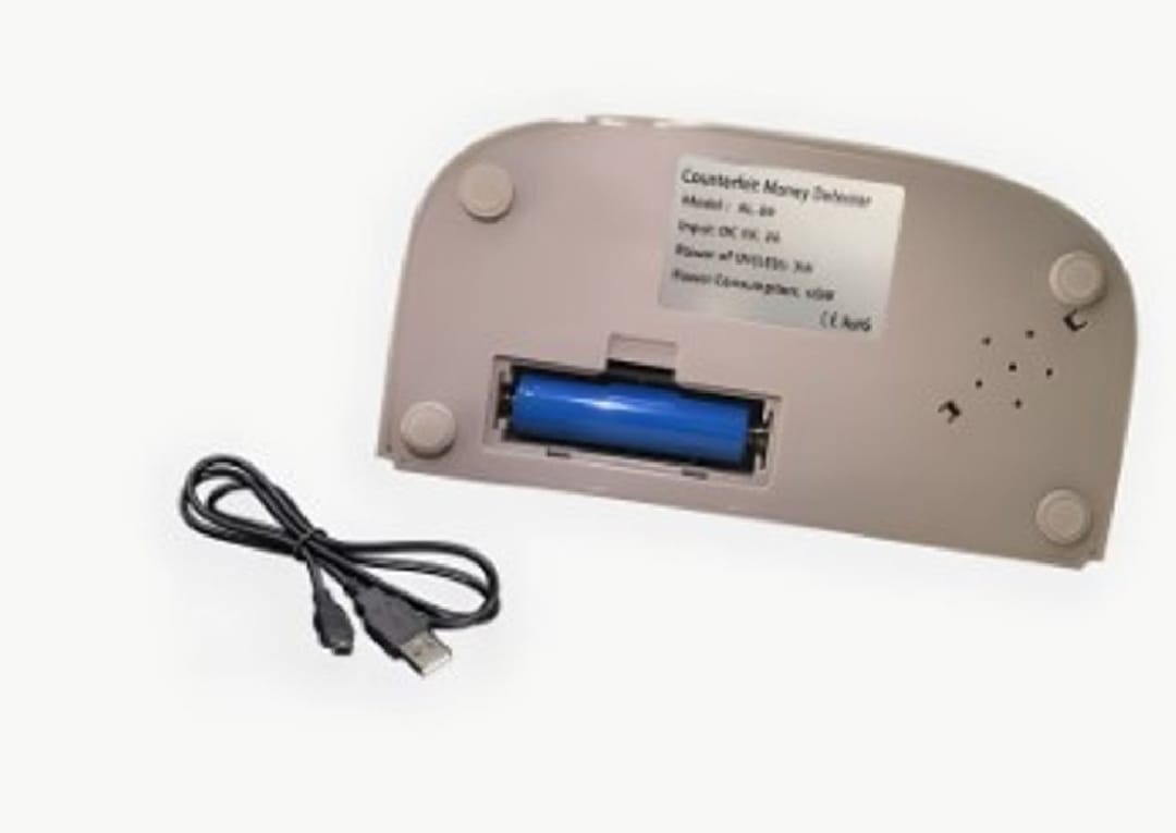 Portable Handy Small UV Counterfeit Detector Bank Note Detector Money Checker with Battery | Note Checker | Fake Note Detector