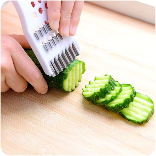 Multifunctional Fruit Vegetables Peeler Grater Shredder Cutter – Pack of 3 (Random Color)