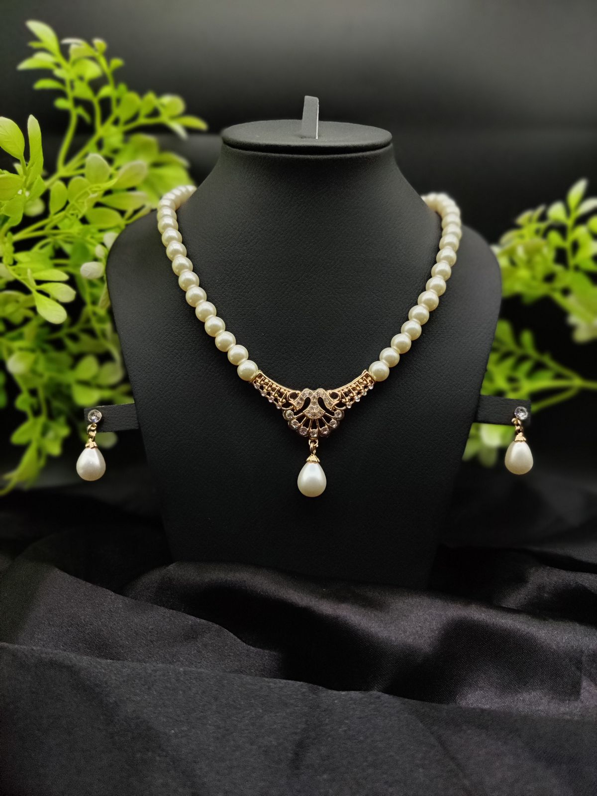Imported Regal Pearl Embrace Necklace Set with Elegant Drop Design ✨ | Best Quality Necklace For Girls &amp; Women | Artificial Jewellery